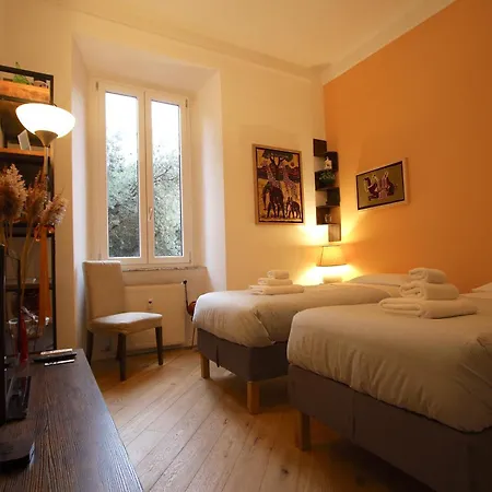 Testaccio House Apartman *